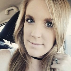 Meet your Posher, Erika